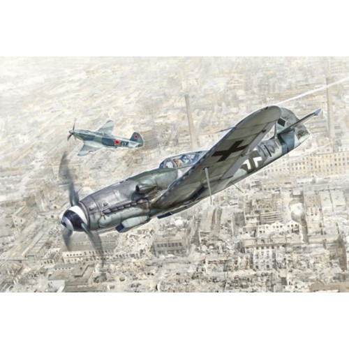 IT2805 - 1/48 BF 109 K-4 (PLASTIC KIT)