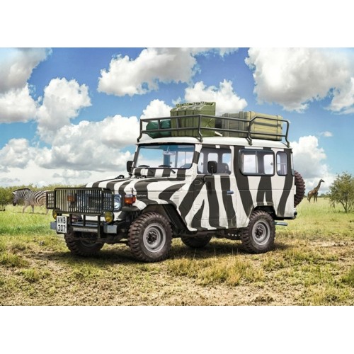 IT3681 - 1/24 TOYOTA LAND CRUISER SAFARI