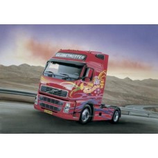 IT3821 - 1/24 VOLVO FH16 GLOBETROTTER XL (PLASTIC KIT)
