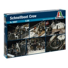 IT5607 - 1/35 SCHNELLBOOT CREW (PLASTIC KIT)