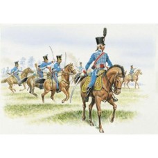 IT6008 - 1/72 FRENCH HUSSARS (PLASTIC KIT)