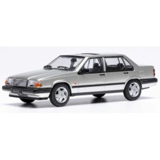 IXCLC631 - 1/43 VOLVO 940 TURBO SILVER 1990