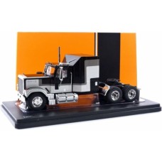 IXTR117 - 1/43 GMC GENERAL BLACK/SILVER 1980
