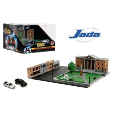 JAD34804 - HOLLYWOOD RIDES NANO DIORAMA - BACK TO THE FUTURE HILL COUNTRY COURTHOUSE