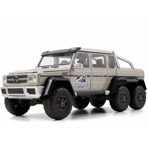 JAD54035W1 - 1/24 MERCEDES C63 AMG 6X6 JURASSIC WORLD