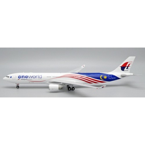 JC20086 - 1/200 MALAYSIA AIRLINES AIRBUS A330-300 ONEWORLD REG: 9M-MTE WITH STAND