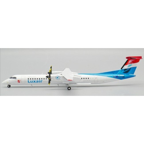 JC20170 - 1/200 LUXAIR BOMBARDIER DASH 8-Q400 REG: LX-LQB WITH STAND