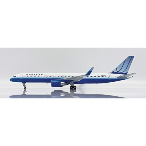 JC20220 - 1/200 UNITED AIRLINES BOEING 757-200 BLUE TULIP REG: N555UA WITH STAND