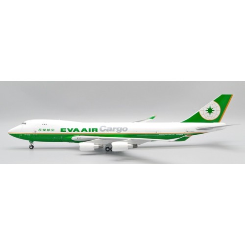 JC20257 - 1/200 EVA AIR CARGO BOEING 747-400F REG: B-16482 WITH STAND
