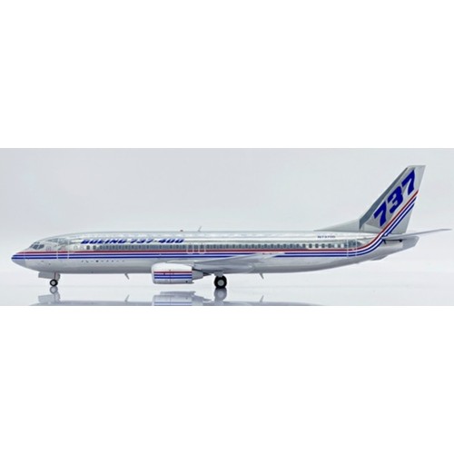 JC20389 - 1/200 BOEING HOUSE COLOR 737-400 POLISHED REG: N73700 WITH STAND