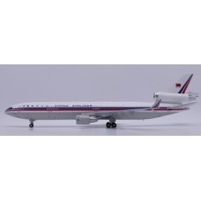JC20415 - 1/200 CHINA AIRLINES MCDONNELL DOUGLAS MD-11 OC REG: B-151 WITH STAND