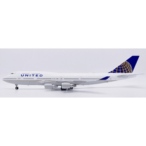 JC20520 - 1/200 UNITED AIRLINES BOEING 747-400 REG: N175UA WITH STAND