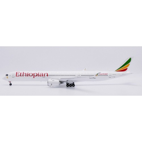 JC20528A - 1/200 ETHIOPIAN AIRLINES AIRBUS A350-1000XWB REG: ET-BAX FLAPS DOWN WITH STAND