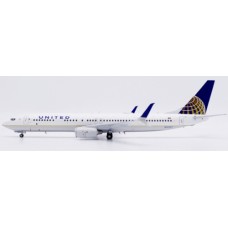 JC20619 - 1/200 UNITED AIRLINES BOEING 737-900ER REG: N37437 WITH STAND