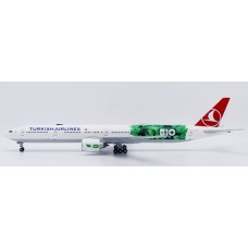 JC20705 - 1/200 TURKISH AIRLINES BOEING 777-300ER BIOFUEL REG: TC-LJH WITH STAND