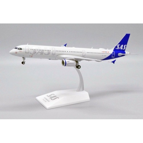 JC2426 - 1/200 SCANDINAVIAN AIRLINES AIRBUS A321 REG: OY-KBH WITH STAND
