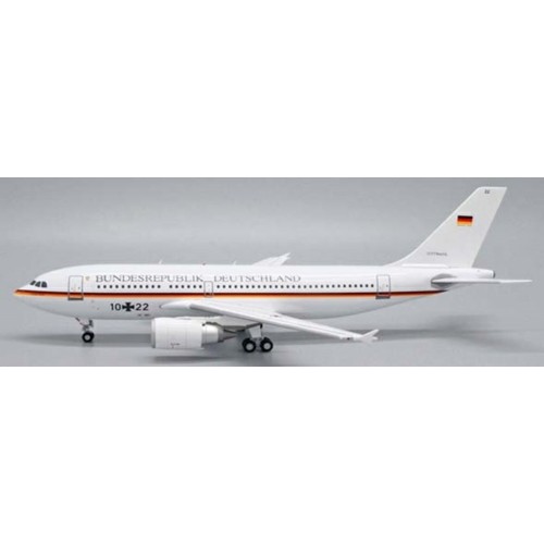 JC2787 - 1/200 GERMAN AIR FORCE AIRBUS A310-300 REG: 10 22 WITH STAND