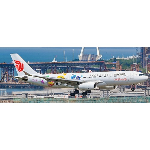 JC40008 - 1/400 AIR CHINA AIRBUS A330-200 JINLI LIVERY REG: B-6071 WITH ANTENNA