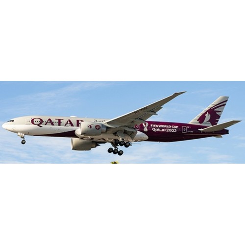JC40011 - 1/400 QATAR AIRWAYS BOEING 777-200(LR) WORLD CUP LIVERY REG: A7-BBI WITH ANTENNA