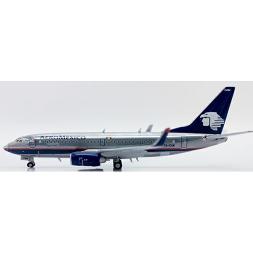 JC40027 - 1/400 AEROMEXICO BOEING 737-700 POLISHED REG: XA-CAM WITH ANTENNA