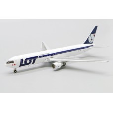 JC40055 - 1/400 LOT POLISH AIRLINES BOEING 767-300ER REG: SP-LPB WITH ANTENNA