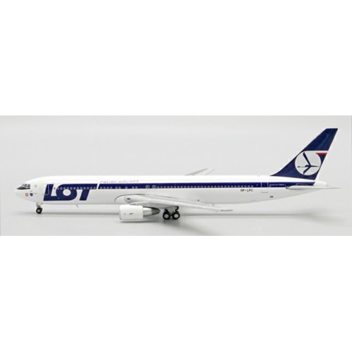 JC40056 - 1/400 LOT POLISH AIRLINES BOEING 767-300ER BELLY LANDING REG: SP-LPC WITH ANTENNA