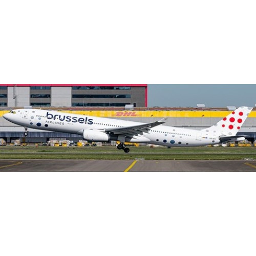JC40093 - 1/400 BRUSSELS AIRLINES AIRBUS A330-300 REG: OO-SFX WITH ANTENNA