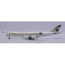 JC40159C - 1/400 ETIHAD CARGO BOEING 747-8F INTERACTIVE SERIES REG: N855GT WITH ANTENNA
