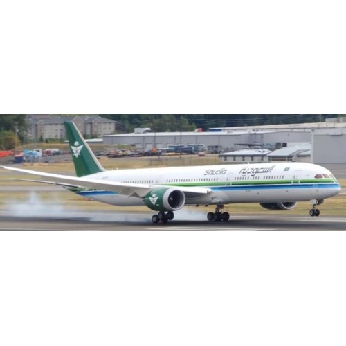 JC40186A - 1/400 SAUDI ARABIAN AIRLINES BOEING 787-10 RETRO FLAP DOWN REG: HZ-AR32 WITH ANTENNA