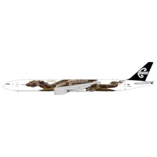 JC40621 - 1/400 AIR NEW ZEALAND BOEING 777-300ER DESOLATION OF SMAUG REG: ZK-OKO WITH ANTENNA