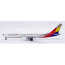 JC40682 - 1/400 ASIANA AIRLINES BOEING 767-300 REG: HL7248 WITH ANTENNA