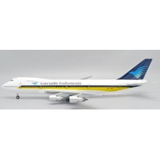 JCEW2742003 - 1/200 GARUDA INDONESIA BOEING 747-200 SINGAPORE COLORS REG: 9V-SQL WITH STAND