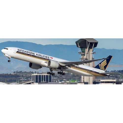 JCEW277W009A - 1/200 SINGAPORE AIRLINES BOEING 777-300(ER) FLAPS DOWN VERSION REG: 9V-SWY WITH STAND