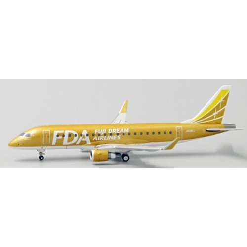 JCEW4175004 - 1/400 FUJI DREAM AIRLINES EMBRAER ERJ-175STD GOLD REG: JA09FJ