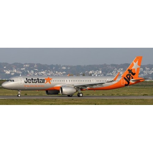JCEW421N011 - 1/400 JETSTAR JAPAN AIRBUS A321NEO REG: JA26LR WITH ANTENNA