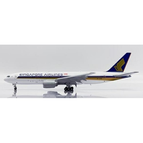 JCEW4772014A - 1/400 SINGAPORE AIRLINES BOEING 777-200 REG: 9V-SVN FLAPS DOWN WITH ANTENNA