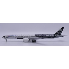 JCEW477W007 - 1/400 LATAM AIRLINES BOEING 777-300ER GALAXYS EDGE REG: PT-MUA WITH ANTENNA