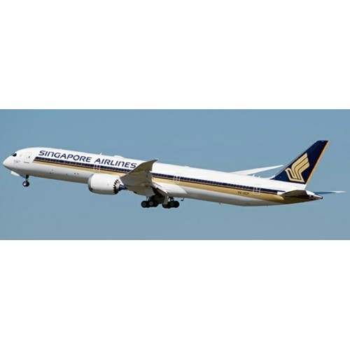 JCEW478X003A - 1/400 SINGAPORE AIRLINES BOEING 787-10 DREAMLINER 1000TH 787 FLAP DOWN REG: 9V-SCP WITH ANTENNA
