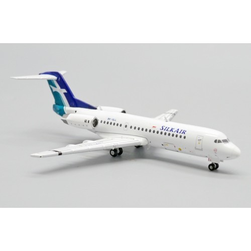 JCEW4F70001 - 1/400 SILKAIR FOKKER 70 REG: 9V-SLL WITH ANTENNA