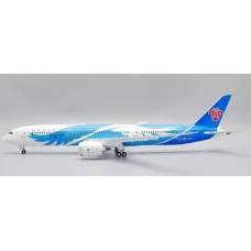 JCLH2353 - 1/200 CHINA SOUTHERN AIRLINES BOEING 787-9 DREAMLINER WINGS OF DREAM REG: B-1242 WITH STAND LIMITED TO 60PCS