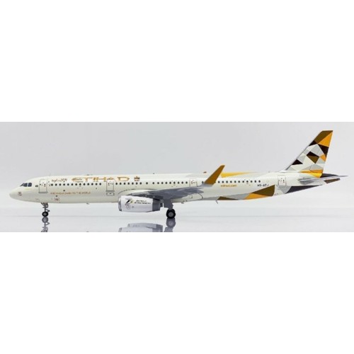 JCLH2402 - 1/200 ETIHAD AIRWAYS AIRBUS A321 REG: A6-AEJ WITH STAND
