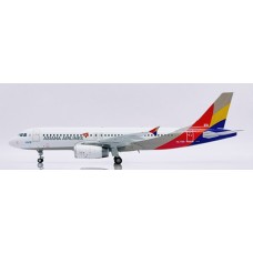 JCLH2419 - 1/200 ASIANA AIRLINES AIRBUS A320 REG: HL7788 WITH STAND