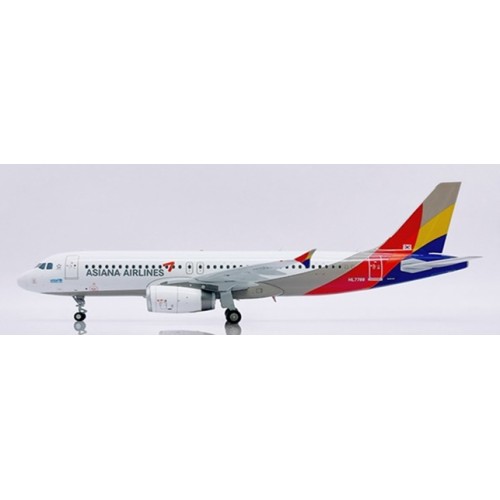JCLH2419 - 1/200 ASIANA AIRLINES AIRBUS A320 REG: HL7788 WITH STAND