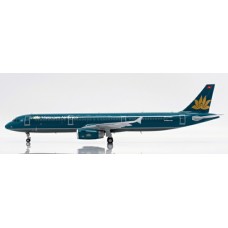 JCLH2421 - 1/200 VIETNAM AIRLINES AIRBUS A321 OC REG: VN-A390 WITH STAND
