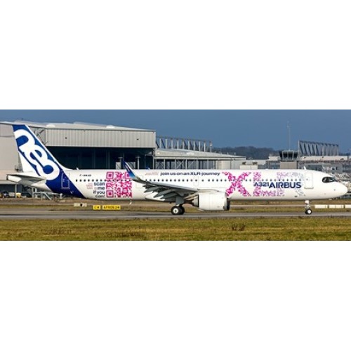 JCLH2438 - 1/200 AIRBUS INDUSTRIE AIRBUS A321NEO XLR TITLE LIVERY REG: F-WWAB WITH STAND