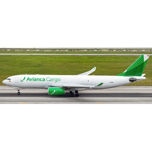 JCLH4362 - 1/400 AVIANCA CARGO AIRBUS A330-200F REG: N331QT WITH ANTENNA