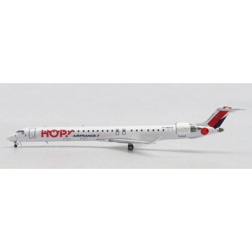 JCLH4405 - 1/400 HOP (AIR FRANCE) BOMBARDIER CRJ-1000EL REG: F-HMLO WITH ANTENNA