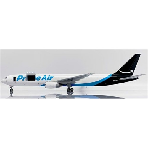 JCSA2018C - 1/200 AMAZON PRIME AIR BOEING 767-300ER(BDSF) INTERACTIVE SERIES REG: N307AZ WITH STAND