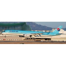 JCSA2086A - 1/200 KOREAN AIR AIRBUS A350-900XWB REG: HL8598 FLAPS DOWN WITH STAND