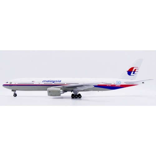 KJB772089 - 1/200 MALAYSIA AIRLINES BOEING 777-200ER 50 YEARS REG: 9M-MRA WITH STAND